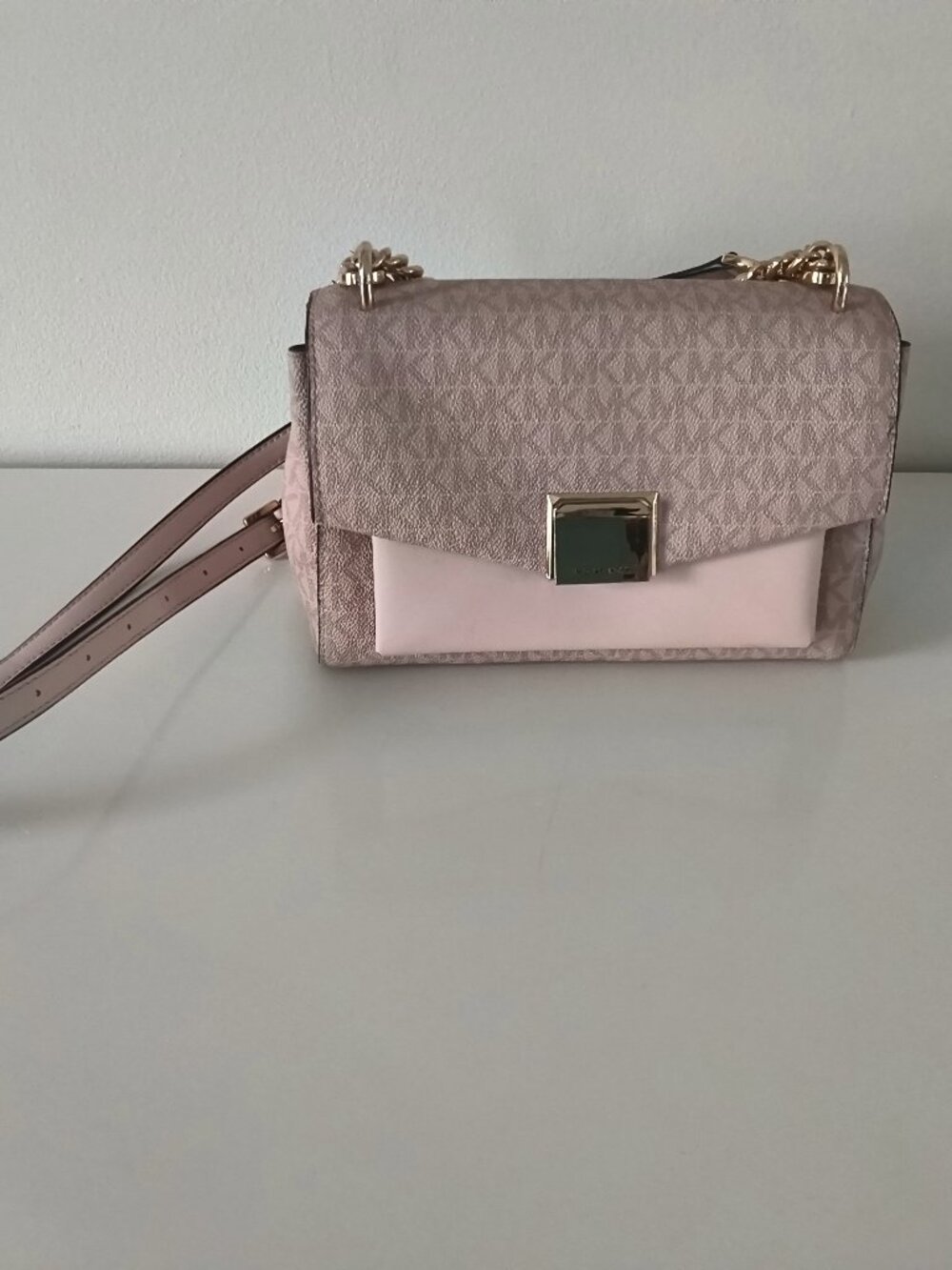 Michael Kors  Medium Crossbody Bag